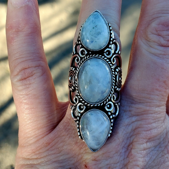 New Rainbow Moonstone 925 Silver Statement Ring. - Picture 11 of 15